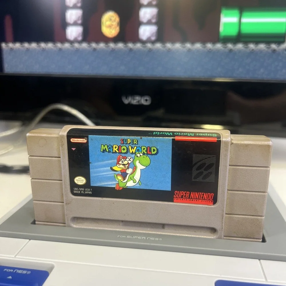 Super Mario World (Nintendo SNES, 1992) TESTED WORKING CONDITION!!!!